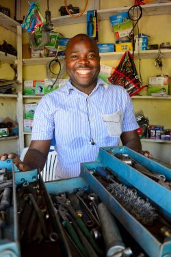 mwanzo-mgumu-garage-sido-dodoma-2015